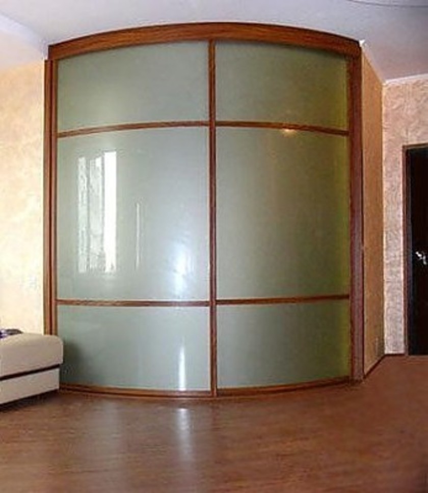 Встроенный шкаф купе радиусный в классическом стиле Ульяновск